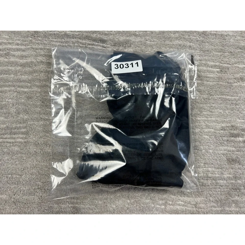 Nike Shirt Women Medium Black Dri-FIT Long Sleeve Athletic Crew Neck Swoosh Logo